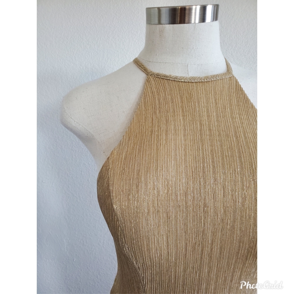 Halter neckline maxi dress